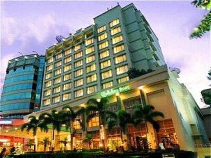 Trio Bandung Hotel Exterior photo